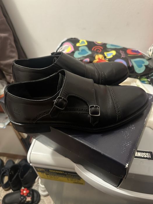Vand pantofi barbatesti