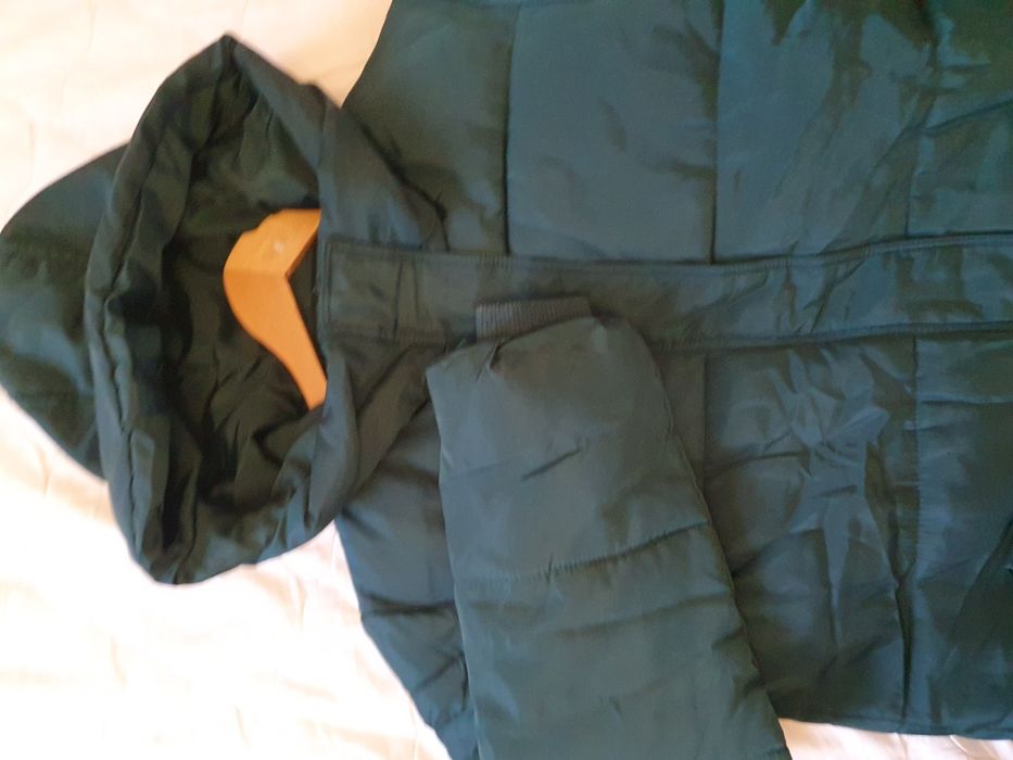 Отдам зимние куртки