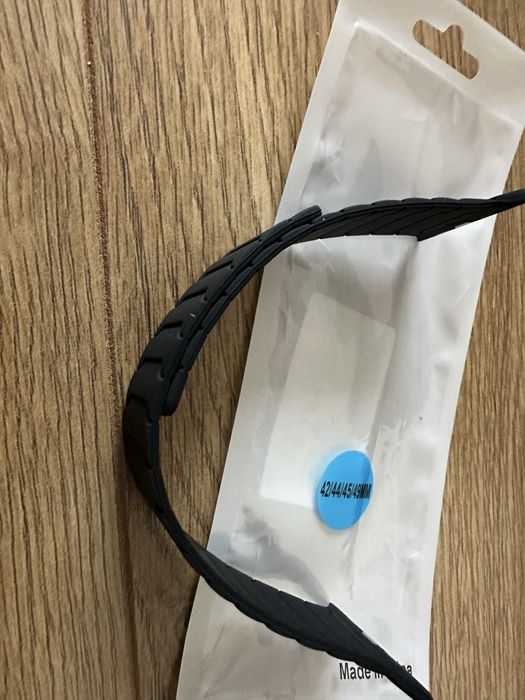 Curea magnetică Apple Watch neagră 42/44/45/49mm nouă