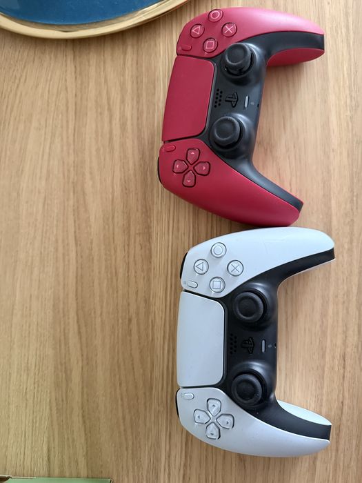 PS5 Digital Edition + controller