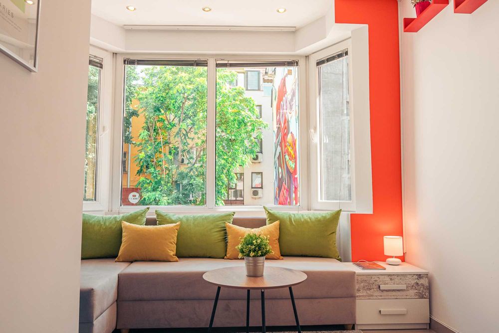 Дава се под наем  в Пловдив, Център -  кв.м за 765 € - Снимка #4