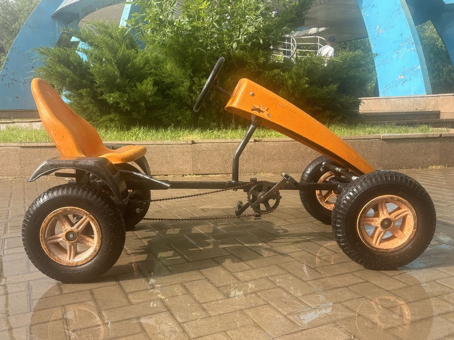 Веломобил   BERG