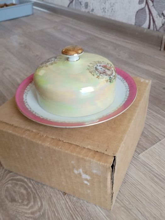 Продается чайный сервиз Мадонна