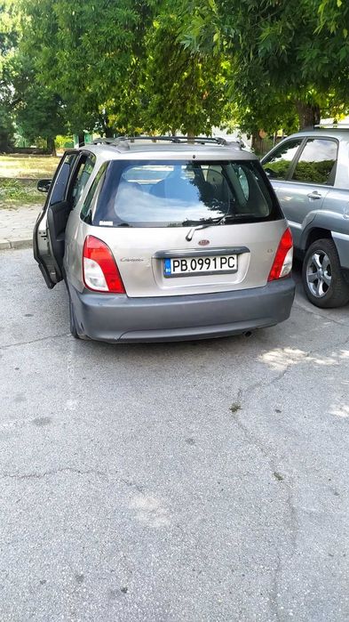 Продавам Кия Каренс 2001 г 1.8 110 коня