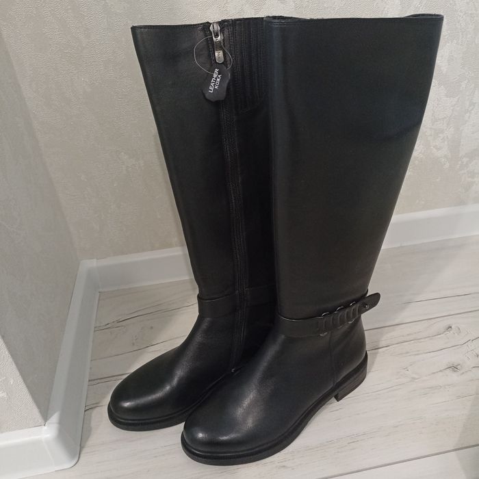 Кожаные сапоги новые, демисезонные