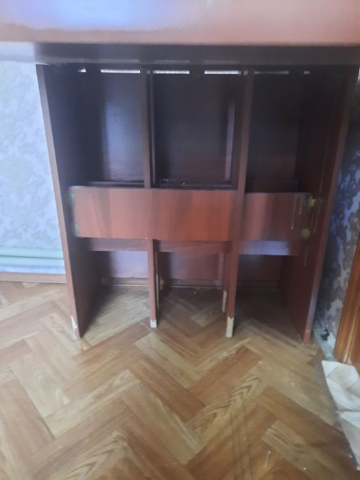 Продам стол в норм.состояние