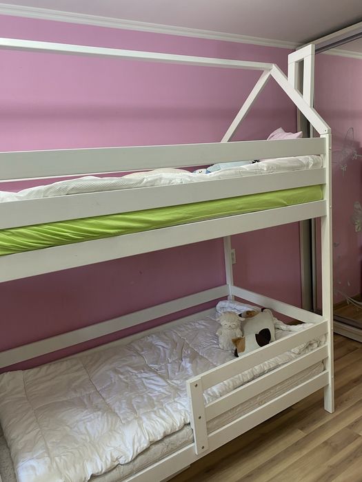 Двухъярустная кровать