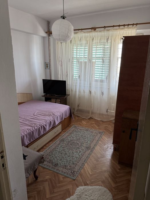 Apartament cu 3 camere de vanzare Bloc Unirea