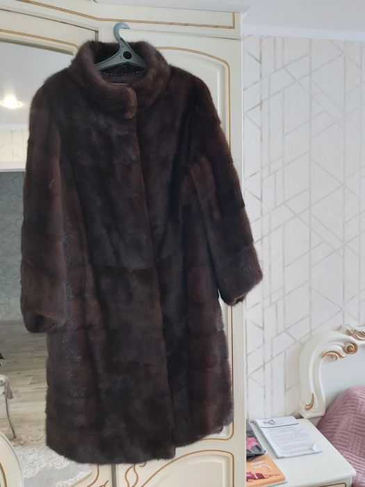 Продам норковую шубу