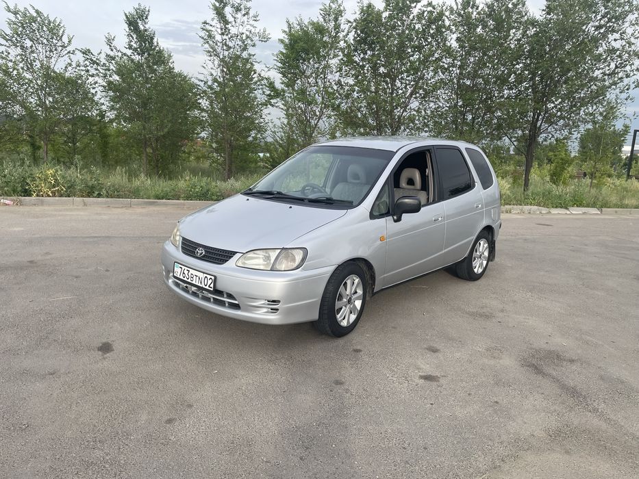 Продам Toyota Spacio