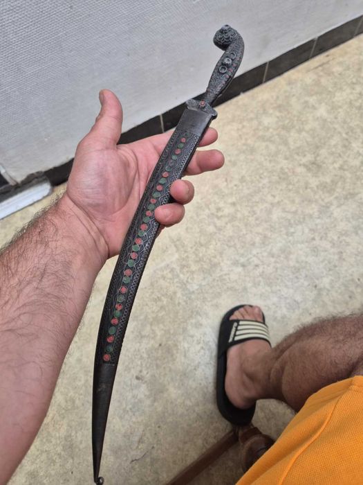 Pumnal vintage arabesc