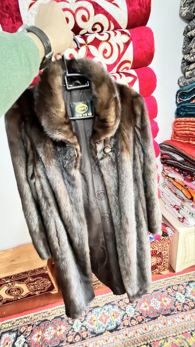 Шубы почти новый