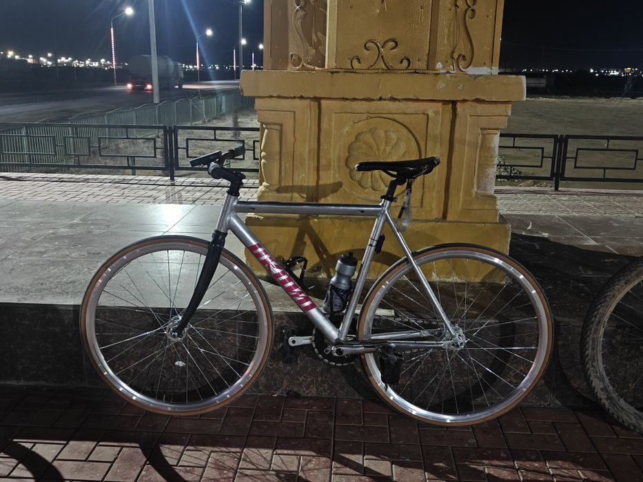 Unknown продаю L