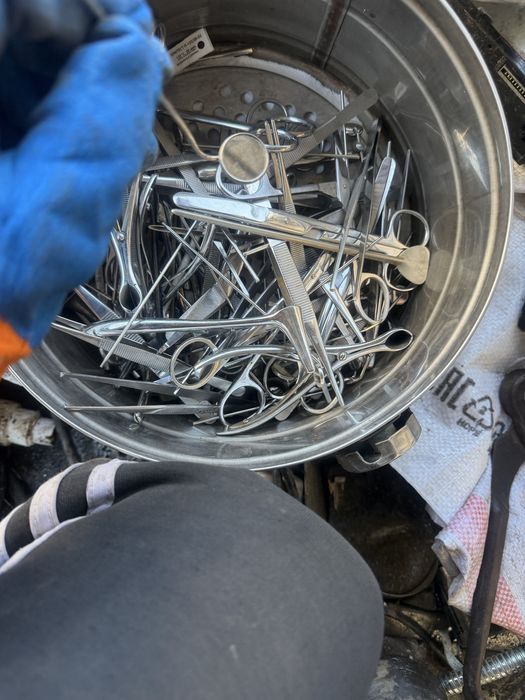 Продам медицинские иструменты .