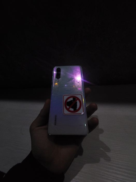 Прадам Xuawei p30