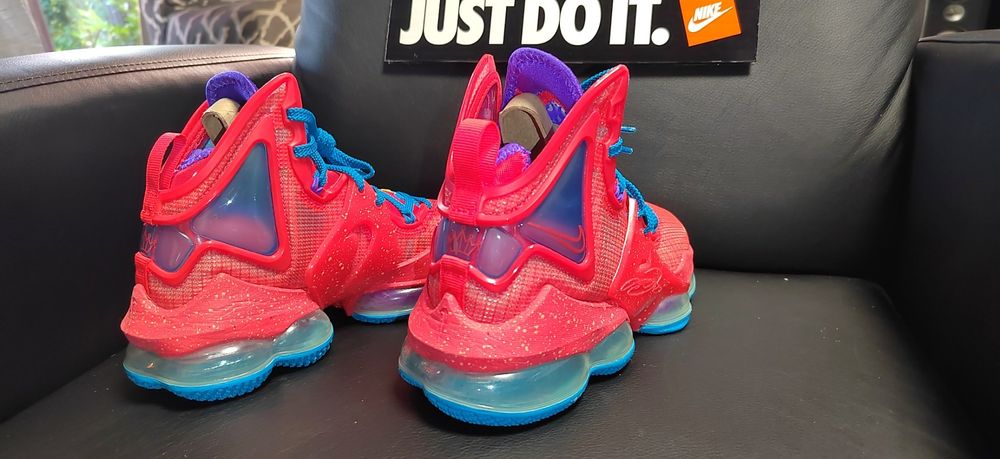 Nike Lebron XIX, номер 35,5