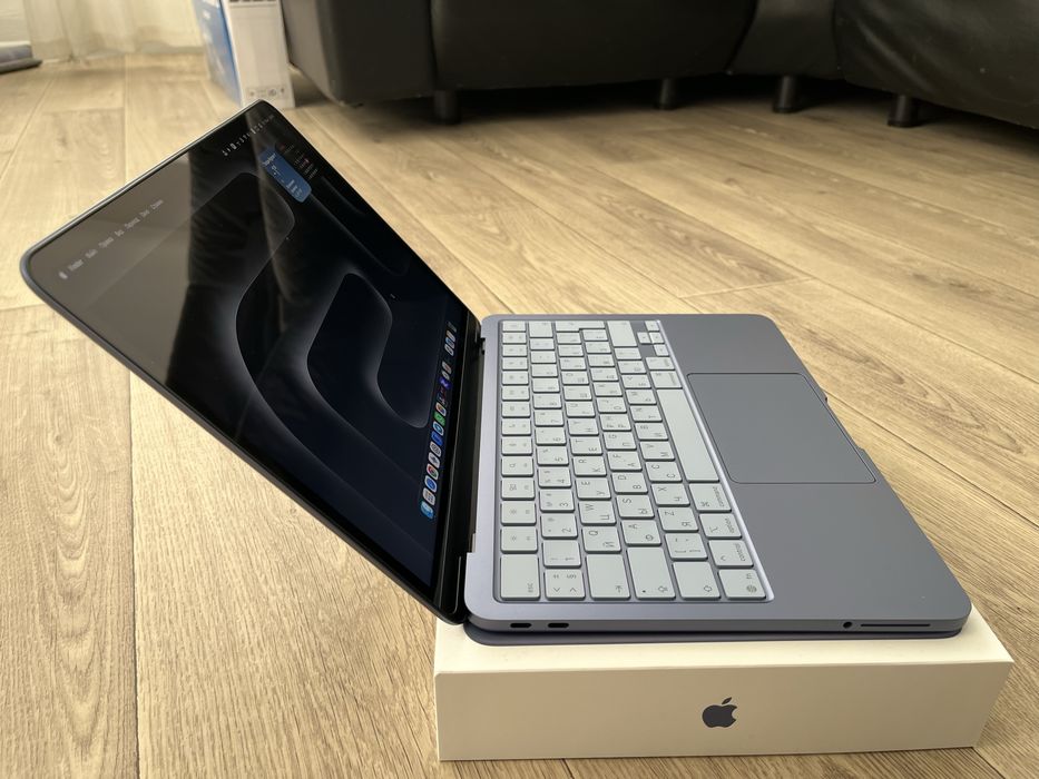 MacBook Neo 256gb в идеальном состоянии