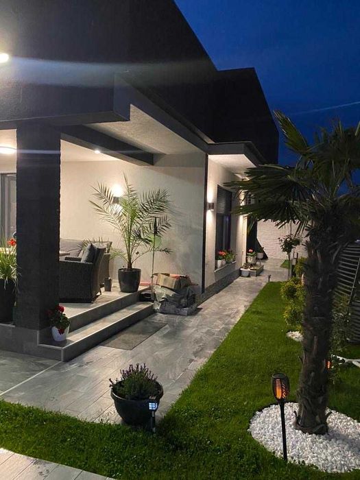 de vanzare :Casa in stil mediteranean,in Santandrei!