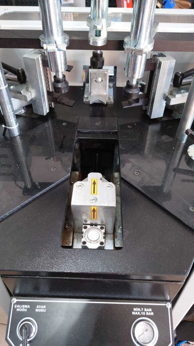 Utilaj automat de sertizat aluminiu (PNEUMATIC)