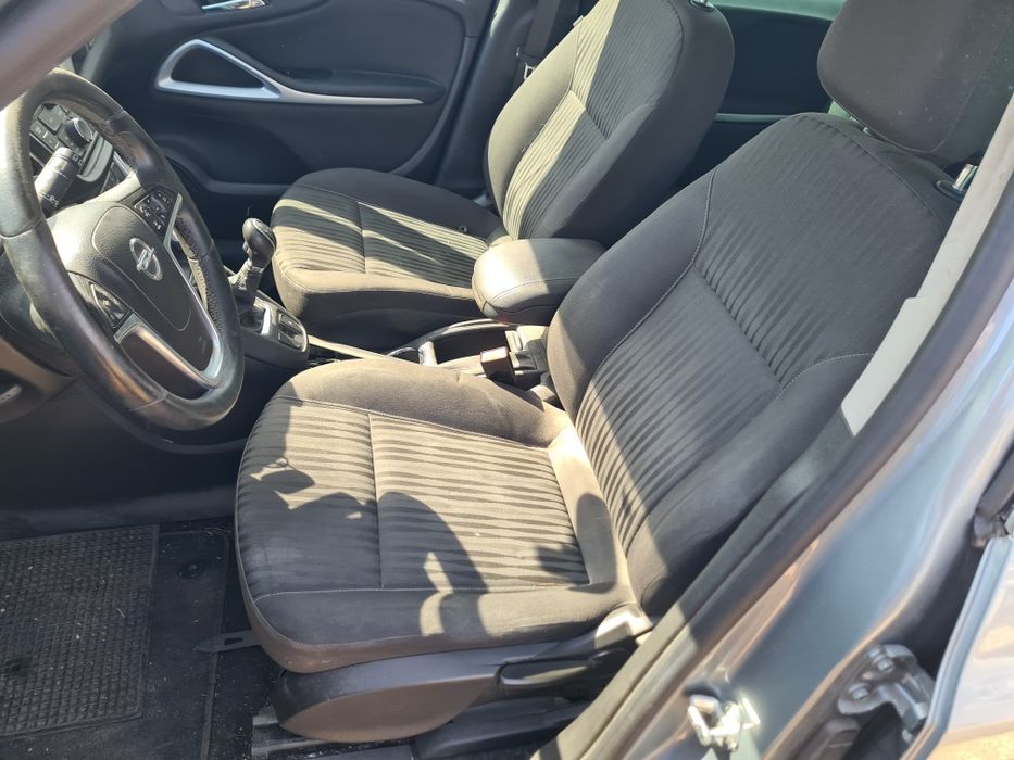 Opel zafira 1.6-150ks- turbo metan