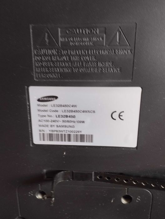 Телевизор Samsung, диагональ 80 см