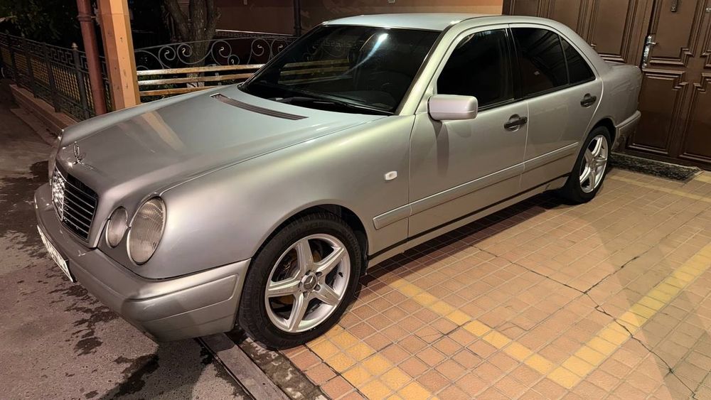Srochna Mersedes W210 sotiladi