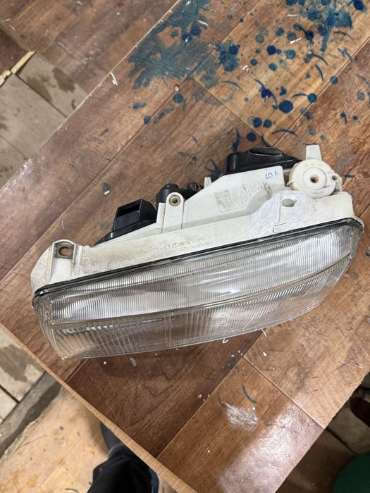 Фара пассат б4 левая hella оригинал