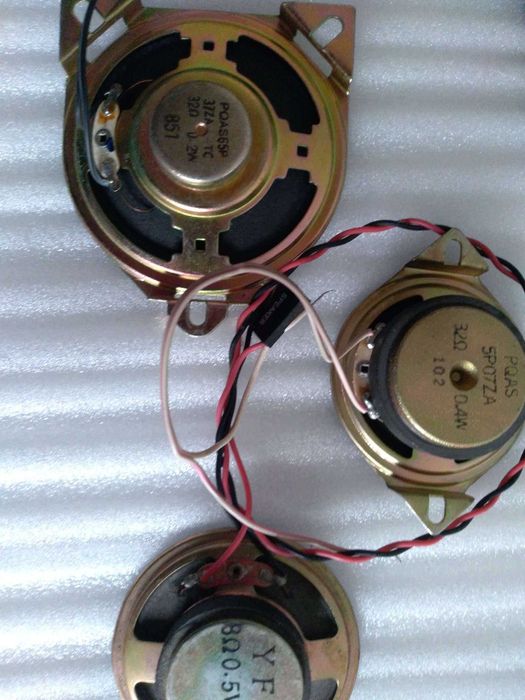 Високоговорители ---