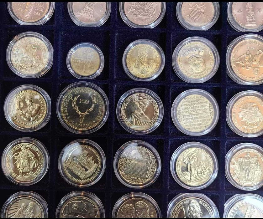 Продавам серия Български юбилейни монети на БНБ от 1966 до 1989 година