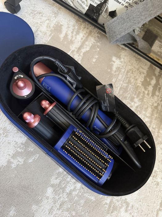 Продам дайсон в отличном состоянии