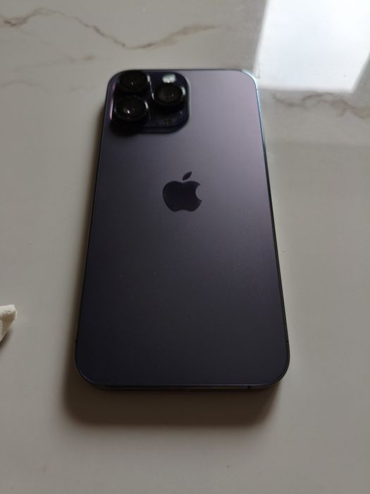 Продам iPhone 14 Pro Max в идеальном состояний.