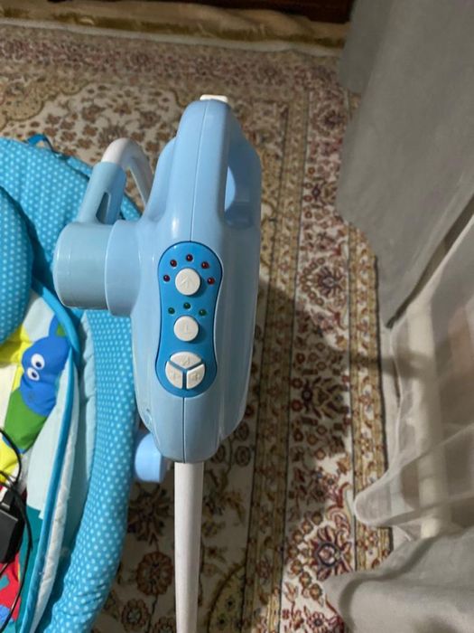 Продам качалку детскую шезлонг