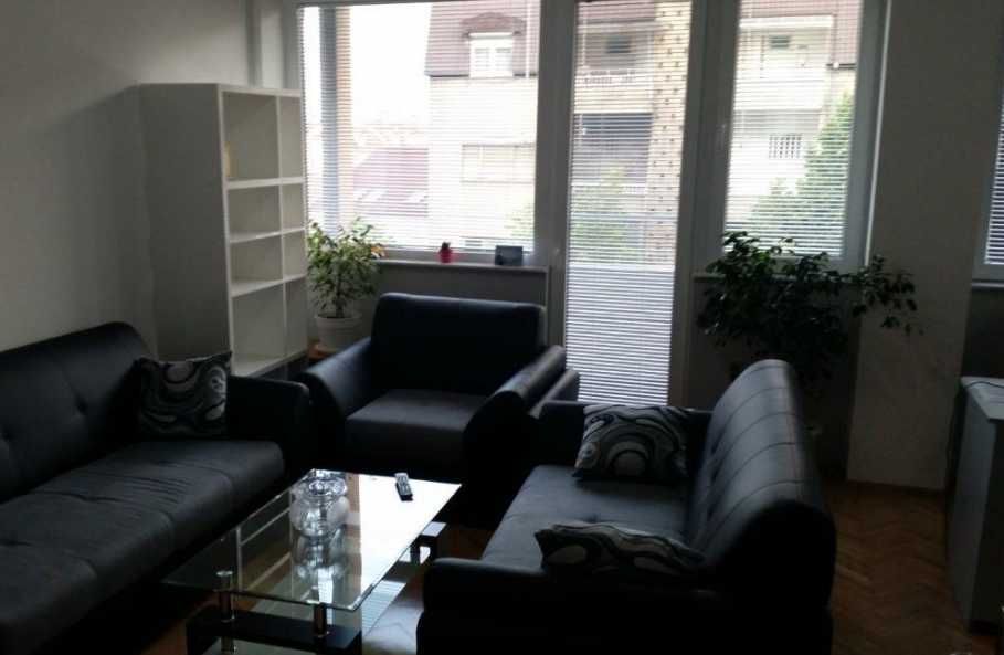 Дава се под наем Тристаен апартамент в Бургас, Меден рудник - зона Д - 90 кв.м за 382.5 € - Снимка #4