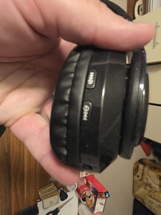 2 броя Слушалки безжични .