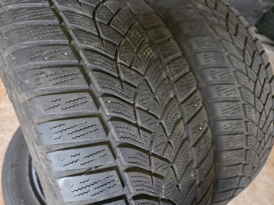 205/50R17 Goodyear зимни