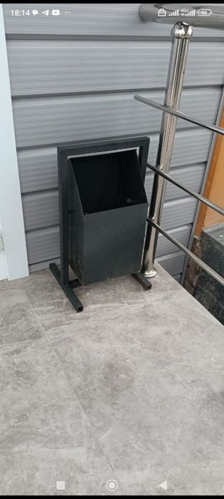 Мусорные урны уличные