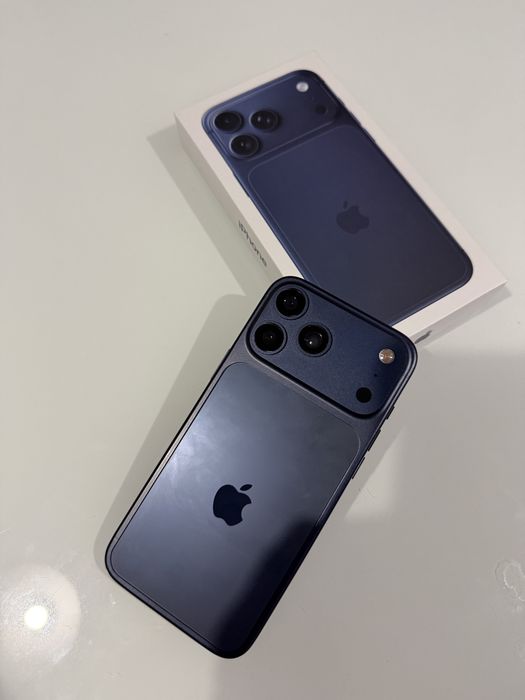 Iphone 17 pro max Fake