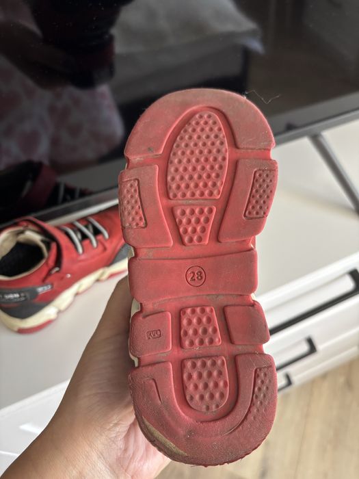 Продам ботинки осень весна