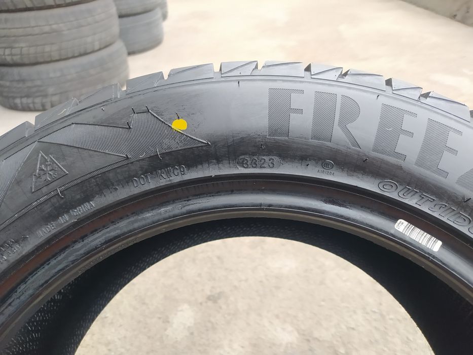 Rapid 235/55R17 Freeze S1