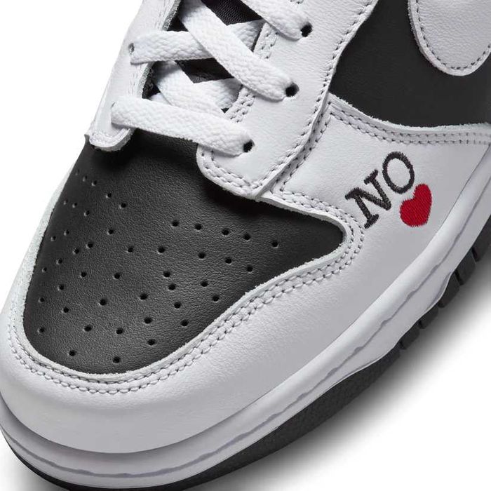 Nike SB x Supreme Dunk High OG QS By Any Means Black