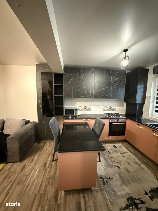 Casa tip duplex la intrare in Ipotesti