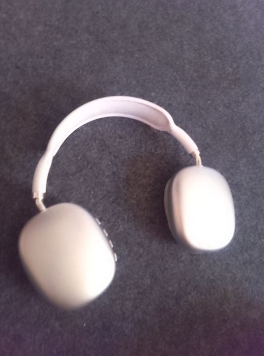 P9 naushnik ideal