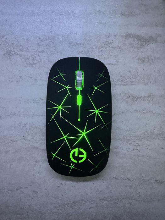 Безжична Мишка с RGB подсветка Супер Тънка