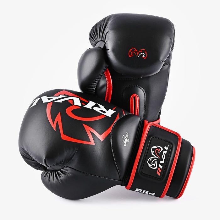 Боксерские перчатки RIVAL RS4