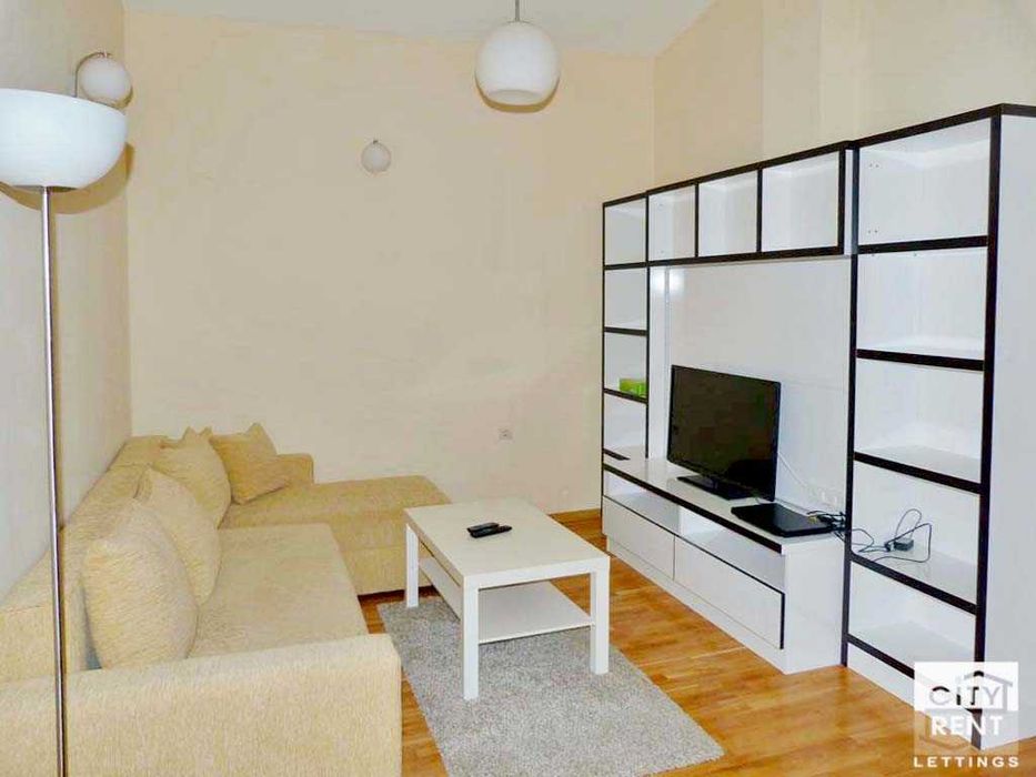 Дава се под наем Двустаен апартамент в Велико Търново, Център - 69 кв.м за 385 € - Снимка #3