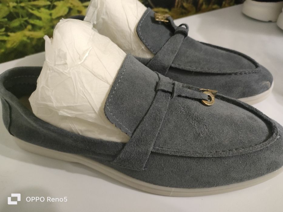 Продам срочно Лора пиано 38 размер