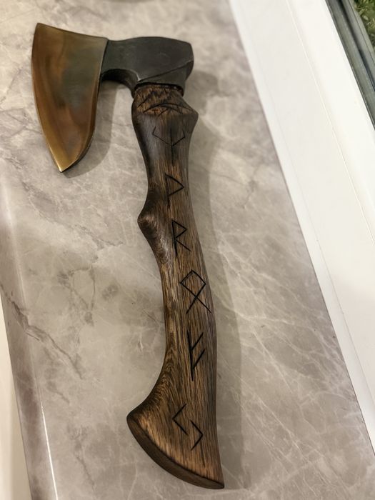 Топор ручной работы