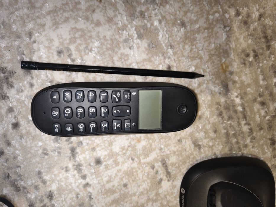 Продам радиотелефон Motorola C1001CB+