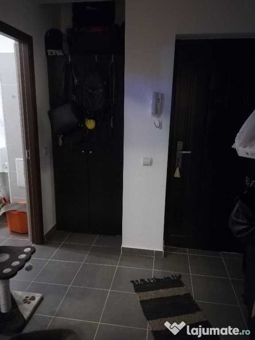 Vand Garsoniera mobilata/spatioasa/decomandata/LOC PARCARE INCLUS