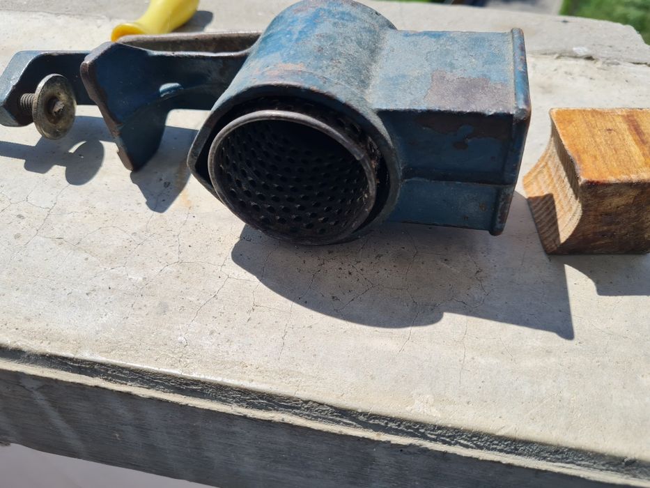 Vând mașină măcinat nuci